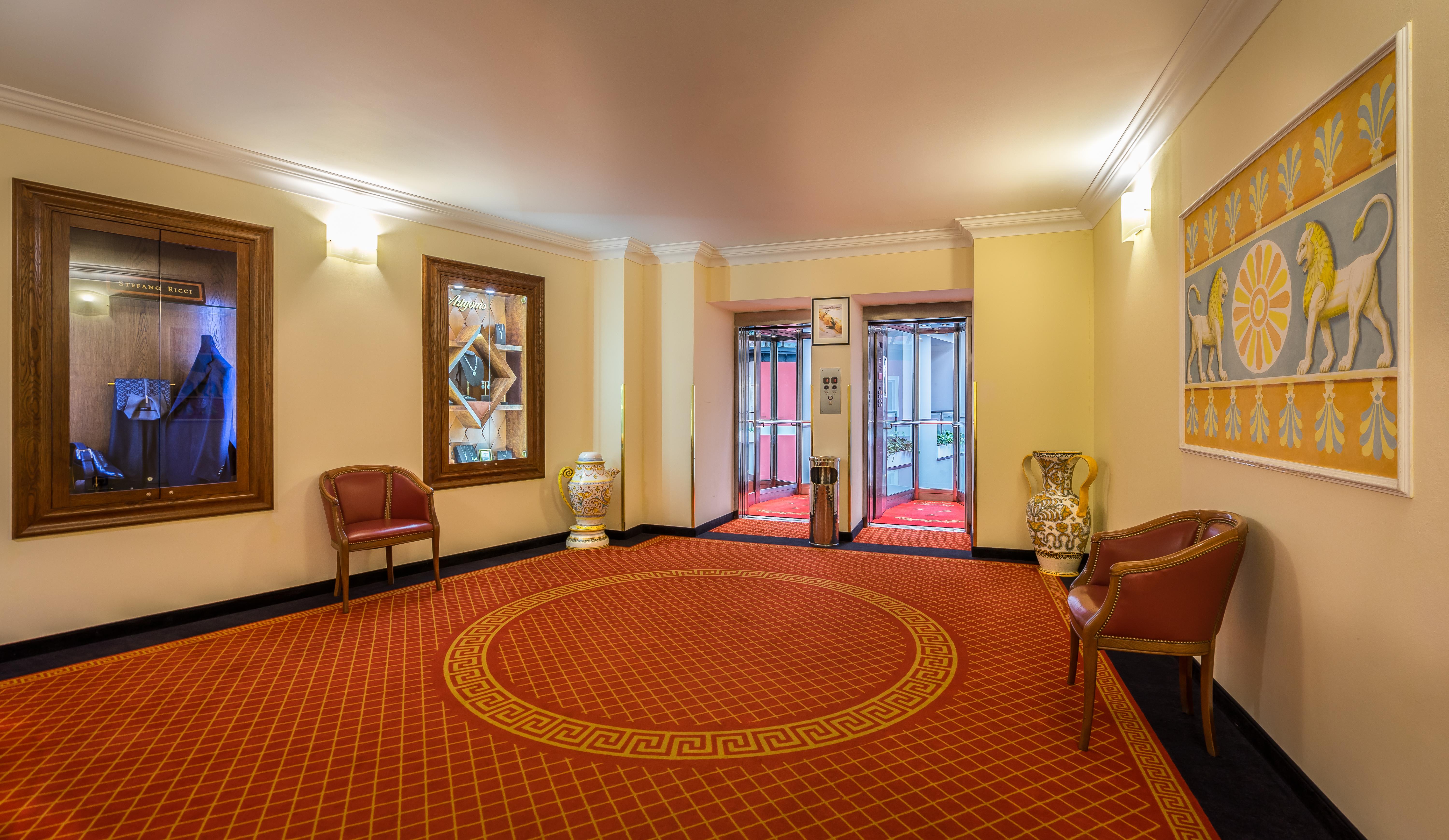 Grand Hotel Yerevan - Small Luxury Hotels Of The World Eksteriør billede