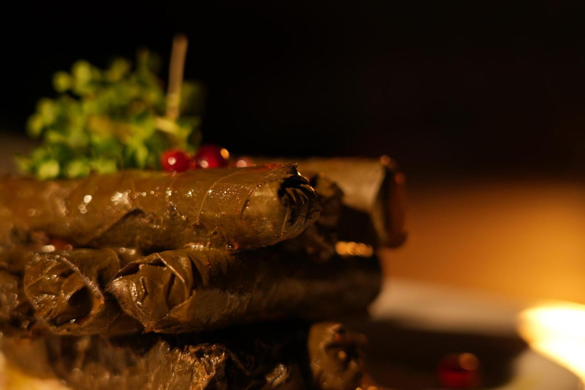 Grand Hotel Yerevan - Small Luxury Hotels Of The World Eksteriør billede Dolma