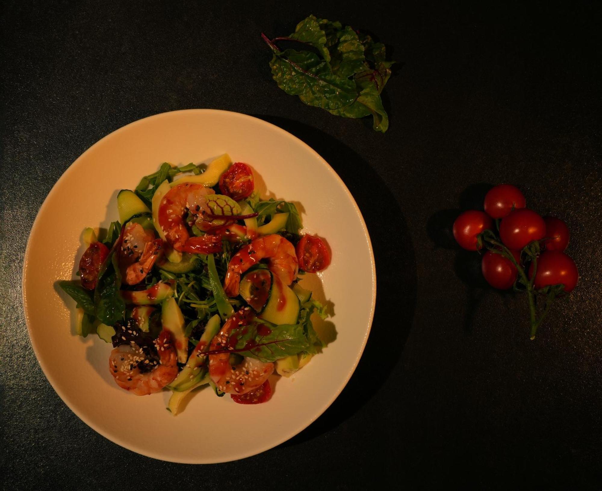 Grand Hotel Yerevan - Small Luxury Hotels Of The World Eksteriør billede Shrimp salad
