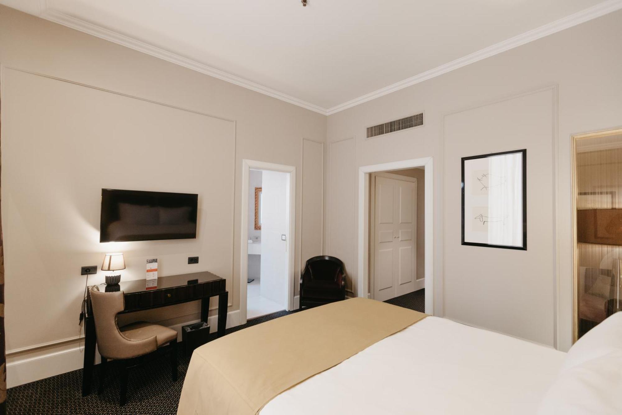Grand Hotel Yerevan - Small Luxury Hotels Of The World Eksteriør billede