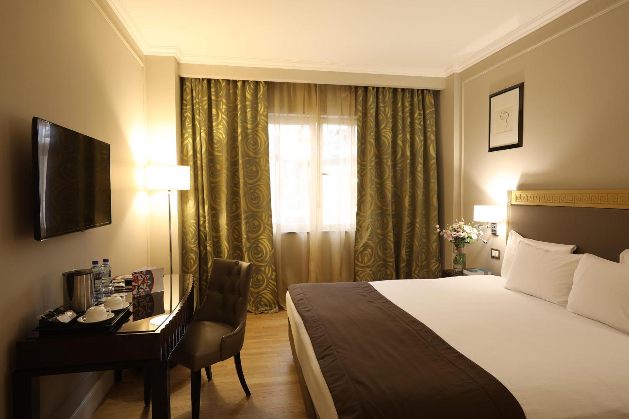 Grand Hotel Yerevan - Small Luxury Hotels Of The World Eksteriør billede