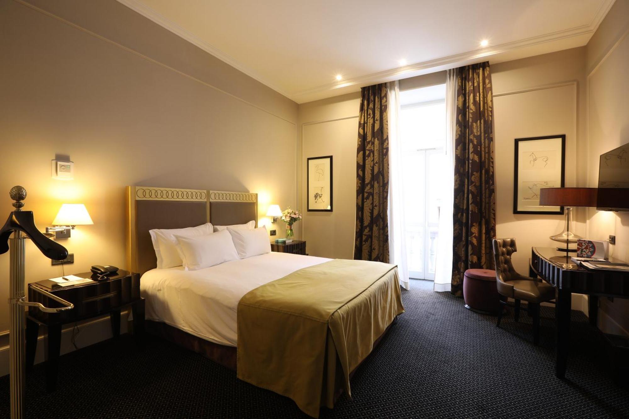 Grand Hotel Yerevan - Small Luxury Hotels Of The World Eksteriør billede
